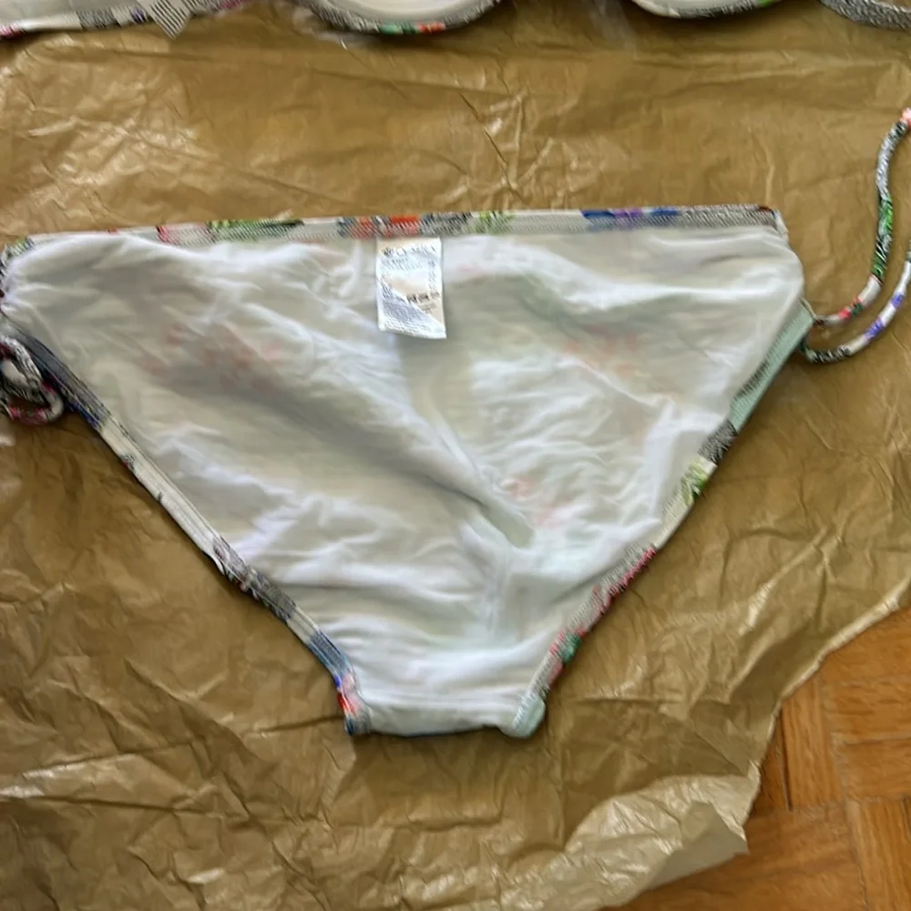 Opera NWOT - Picture 7 of 10